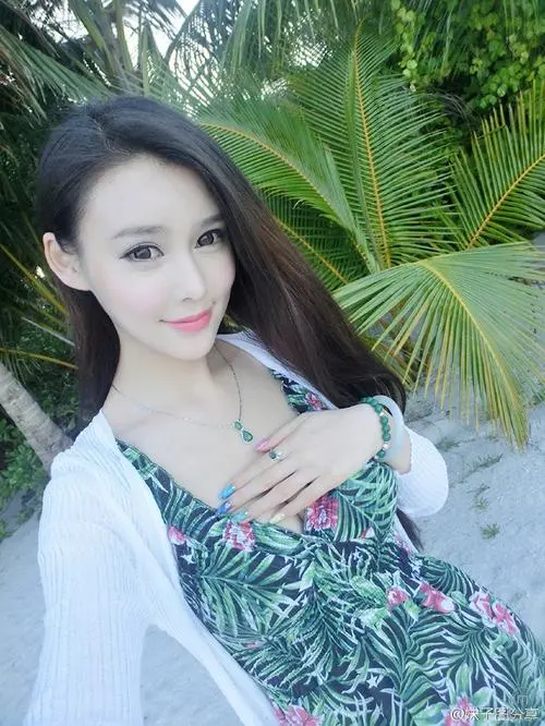 阿勒泰柳州伴游张莉