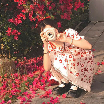 阿勒泰伴游女生飞傲松的资料