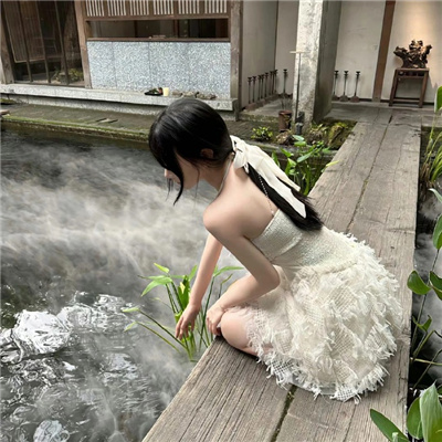 阿勒泰伴游女生仇吉月的资料