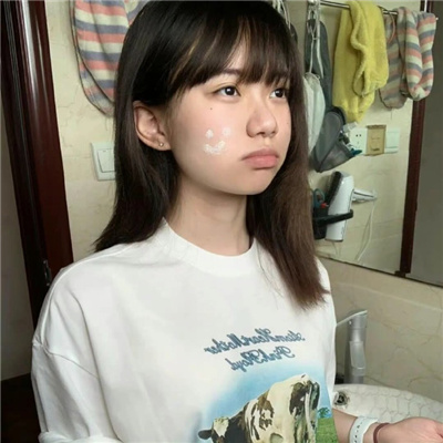 阿勒泰伴游女生符皓月的资料